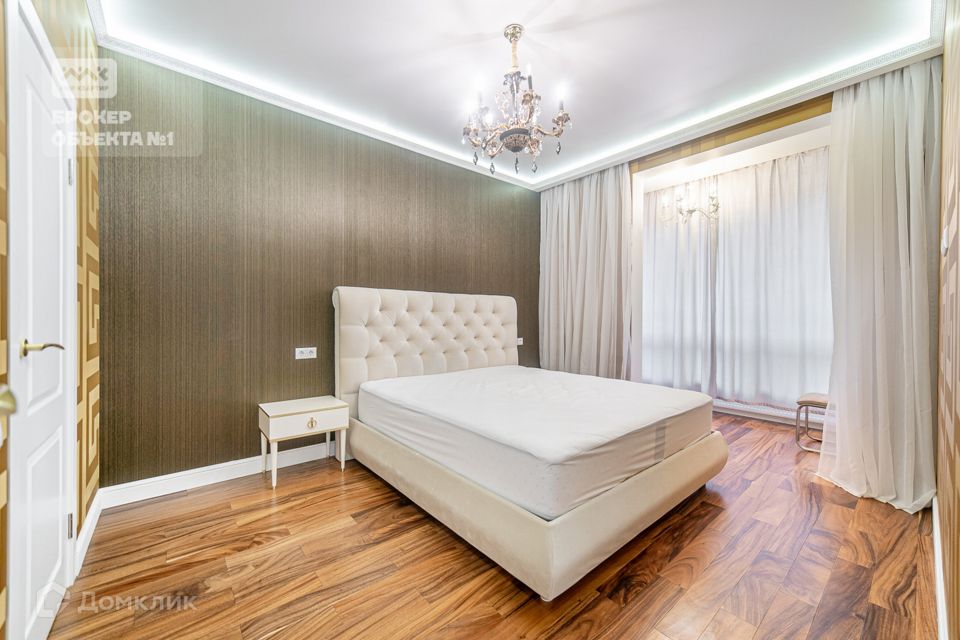 Сдаётся 2-комнатная квартира, 68 м²