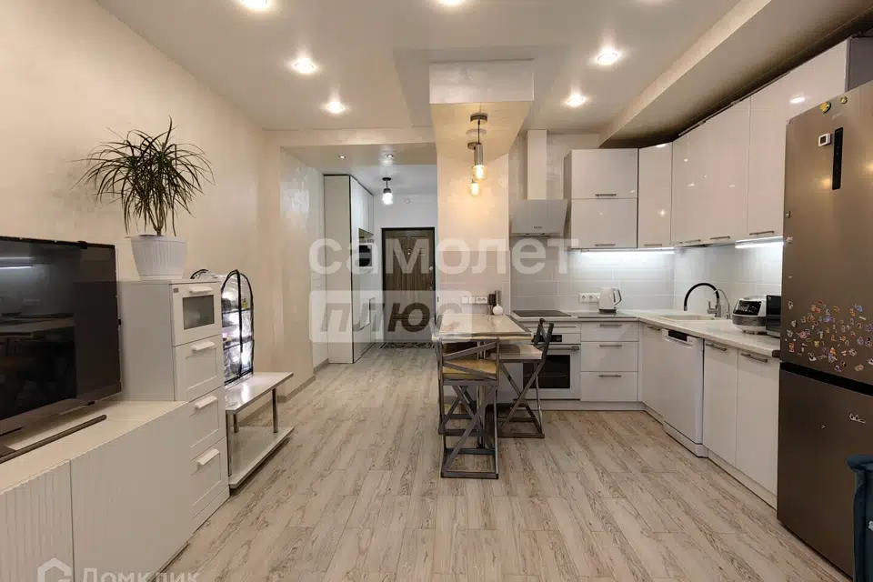 Продаётся 1-комнатная квартира, 41.3 м²