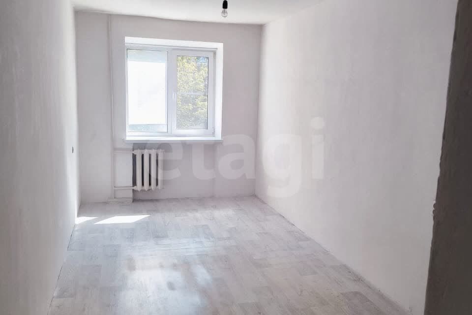 Продаётся 3-комнатная квартира, 57.3 м²
