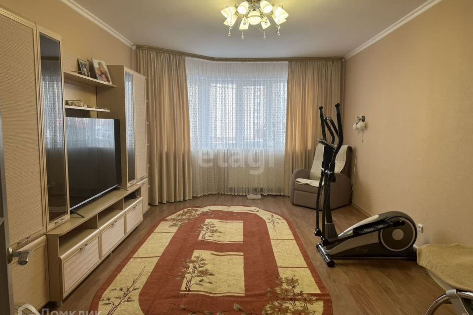 Продаётся 3-комнатная квартира, 98 м²