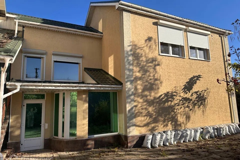 Продаётся 2-этажный дом, 400 м²