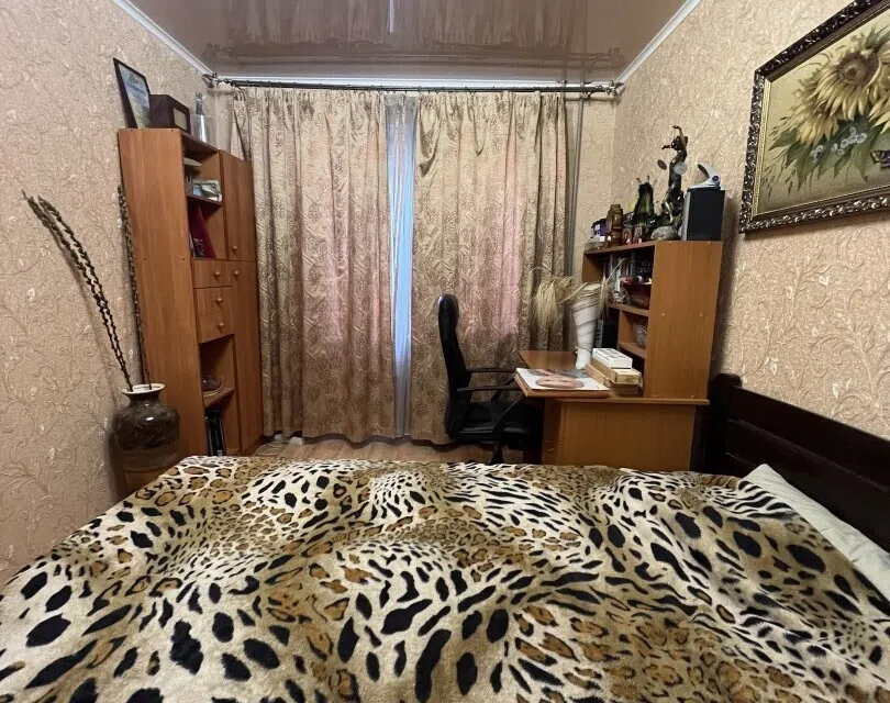 Продаётся 4-комнатная квартира, 72.4 м²