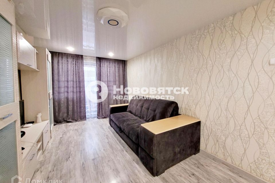 Продаётся 3-комнатная квартира, 56.8 м²