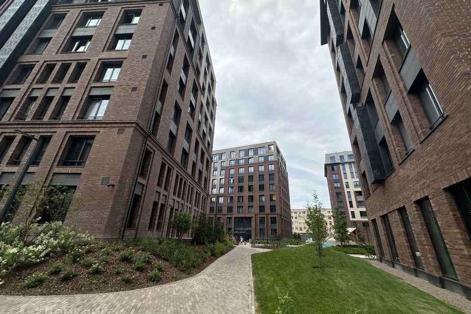 Продаётся 1-комнатная квартира, 43 м²