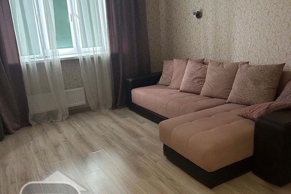 Продаётся 1-комнатная квартира, 37 м²