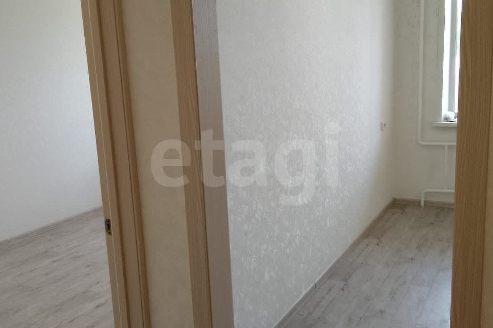 Продаётся 1-комнатная квартира, 37.6 м²