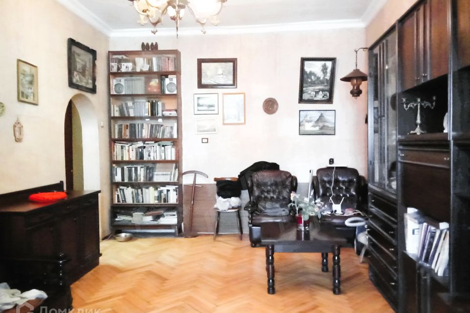 Продаётся 2-комнатная квартира, 57.6 м²