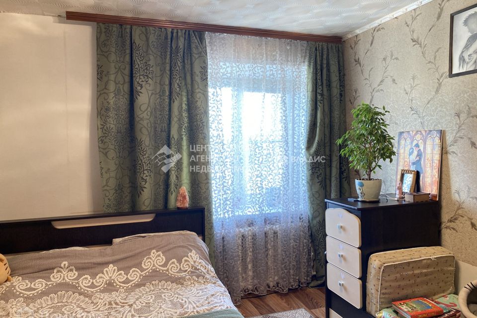 Продаётся 4-комнатная квартира, 75.8 м²