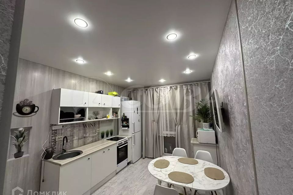 Продаётся 1-комнатная квартира, 37 м²