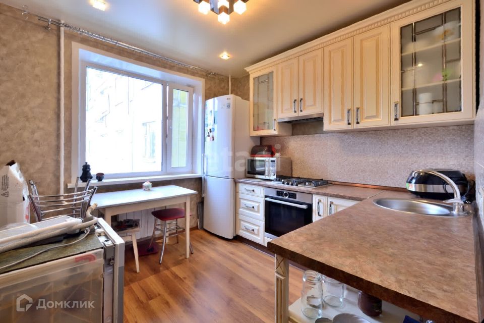Продаётся 3-комнатная квартира, 61.9 м²