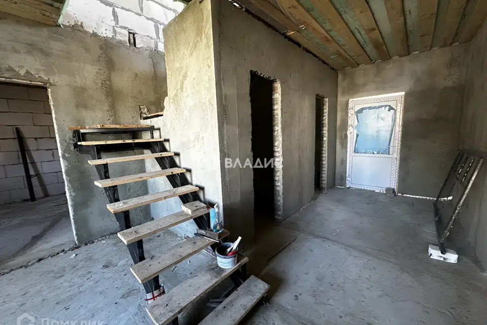 Продаётся 2-этажный дом, 160 м²