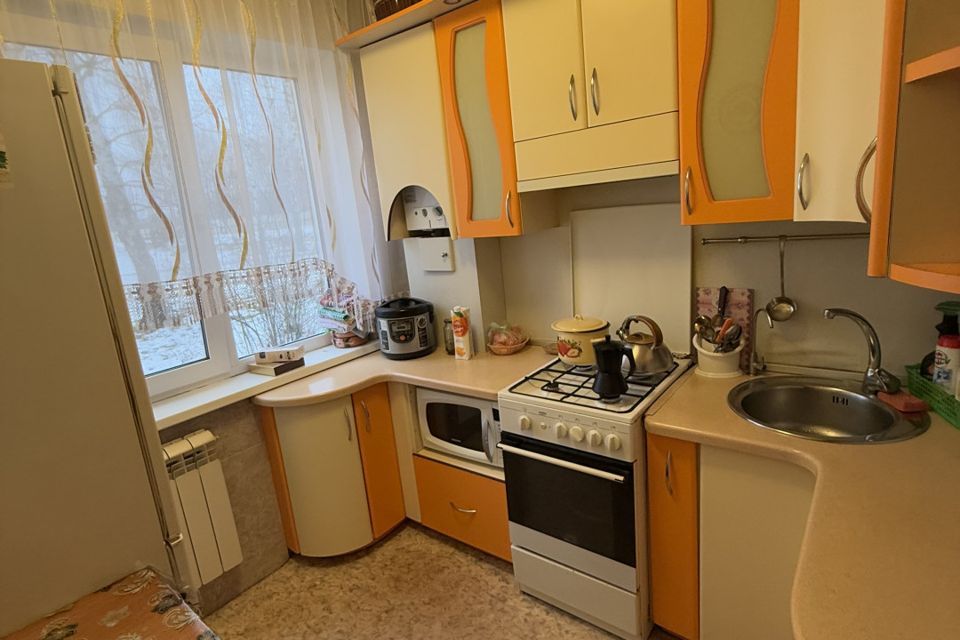 Продаётся 4-комнатная квартира, 56 м²