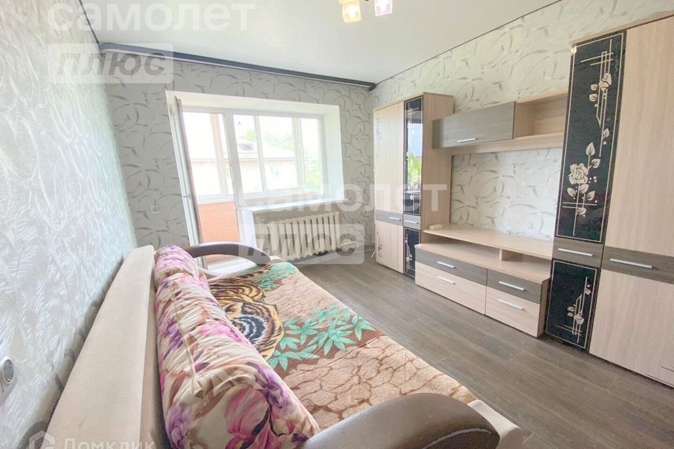Продаётся 3-комнатная квартира, 53.9 м²