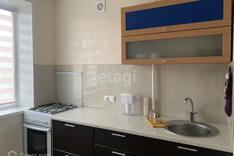 Продаётся 2-комнатная квартира, 43.8 м²