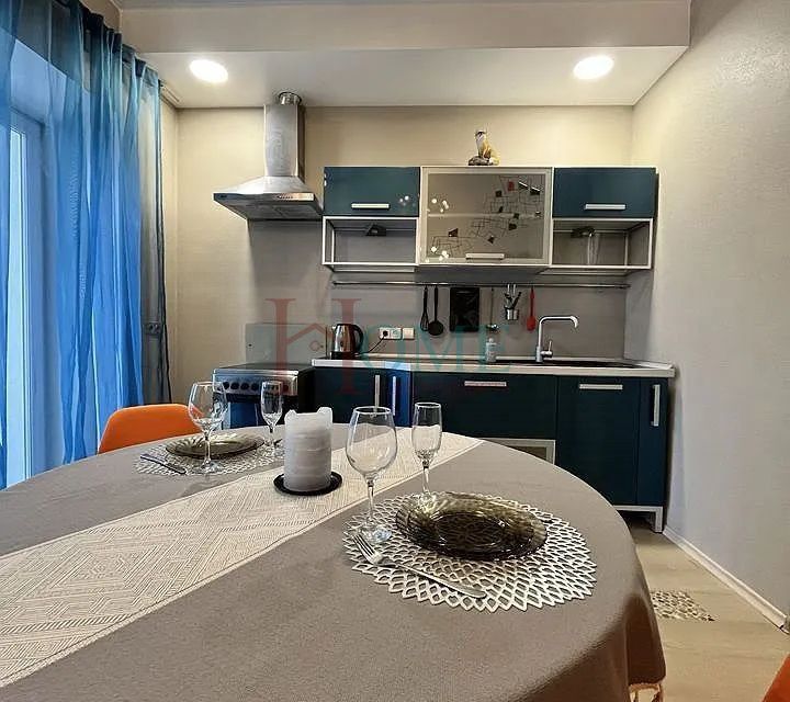 Сдаётся 1-комнатная квартира, 52 м²