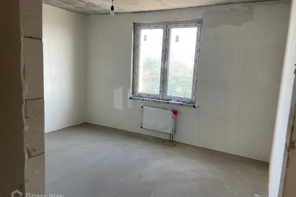 Продаётся 4-комнатная квартира, 81.9 м²