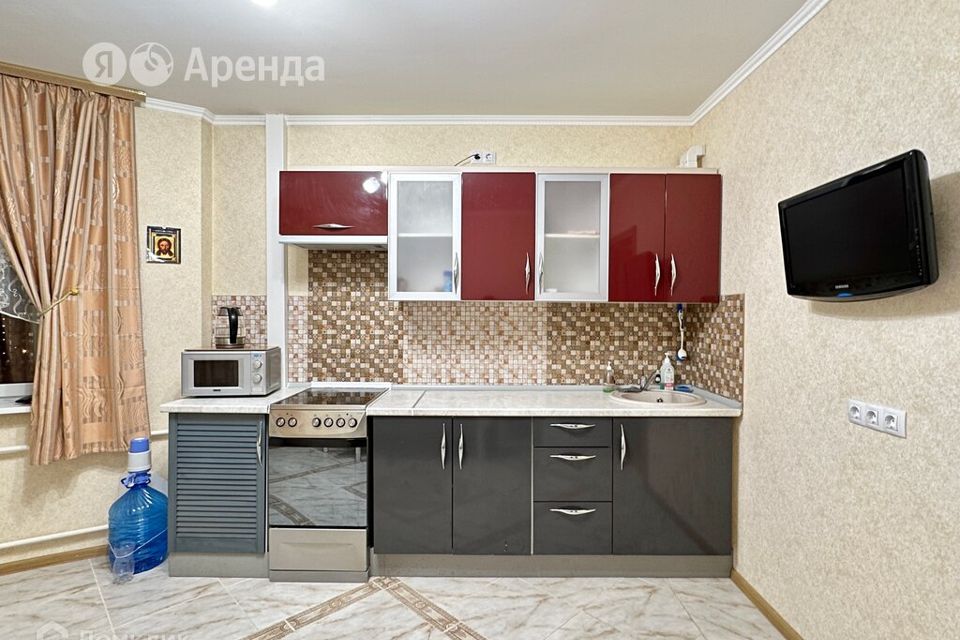 Сдаётся 2-комнатная квартира, 61 м²