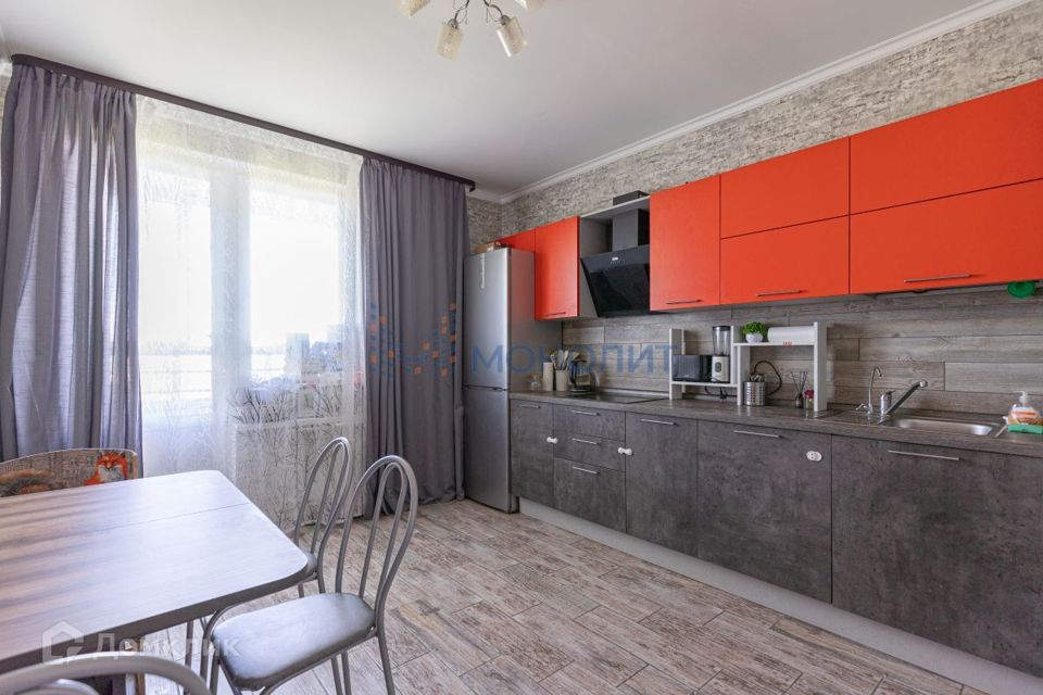 Продаётся 2-комнатная квартира, 77.8 м²