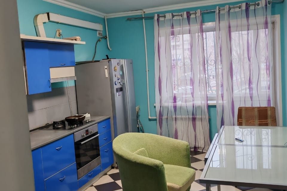 Продаётся 4-комнатная квартира, 79.8 м²