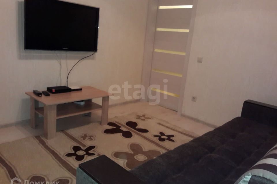 Продаётся 1-комнатная квартира, 43 м²
