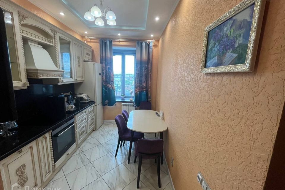 Сдаётся 2-комнатная квартира, 68 м²