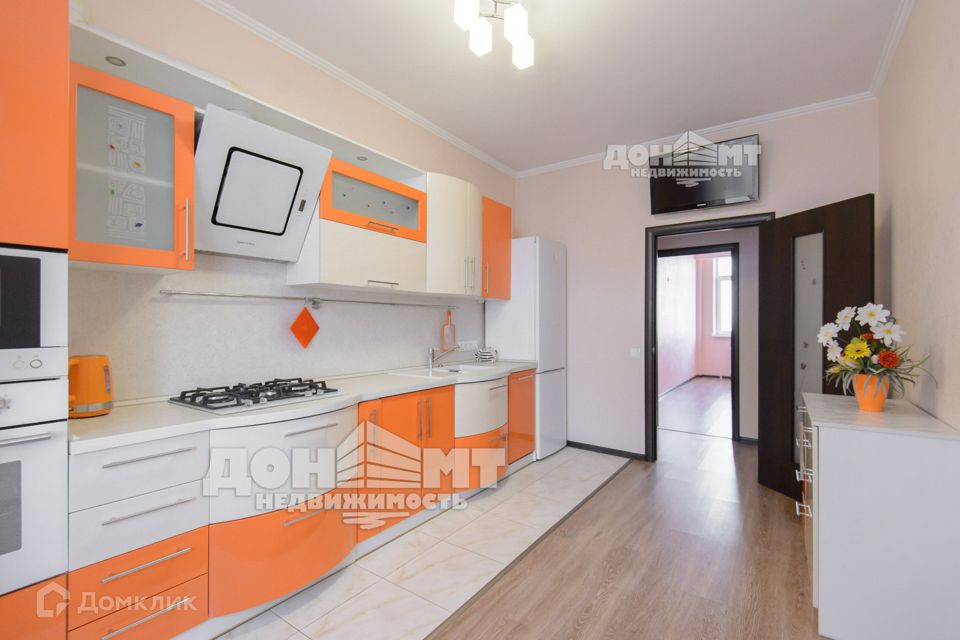 Продаётся 4-комнатная квартира, 125.6 м²