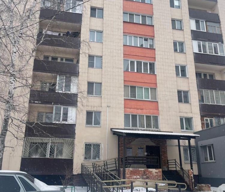 Продаётся 2 комнаты в 4-комн. квартире, 37 м²