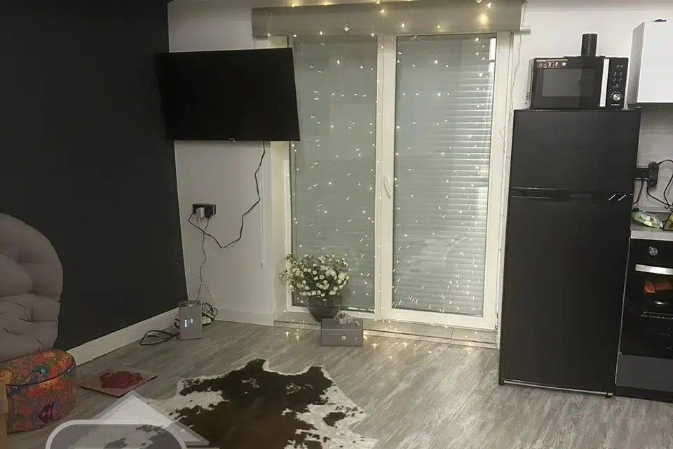 Продаётся 4-комнатная квартира, 70 м²