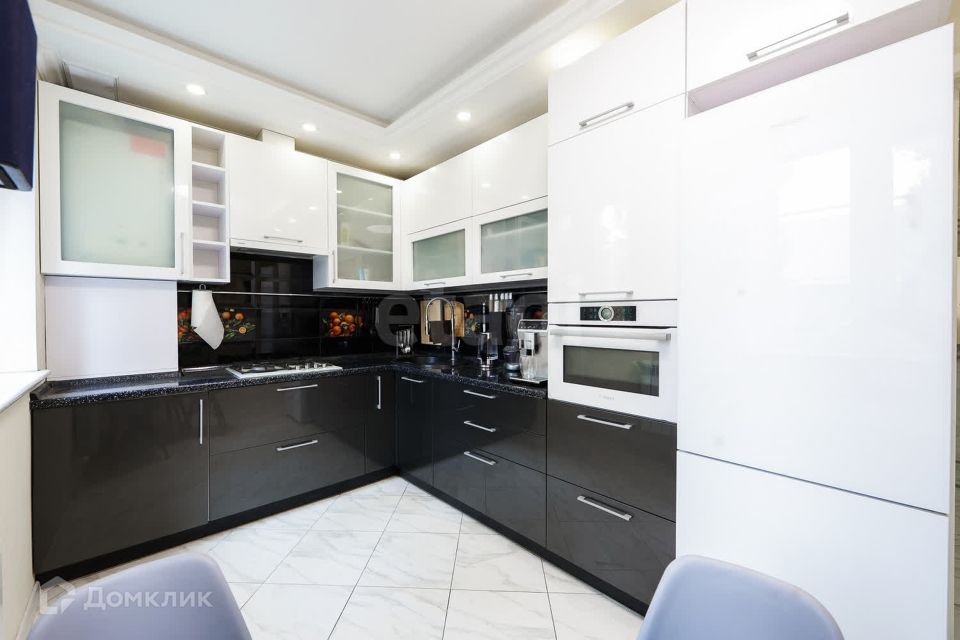 Сдаётся 1-комнатная квартира, 46.2 м²