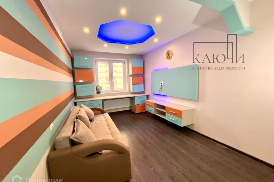 Продаётся 4-комнатная квартира, 120.8 м²