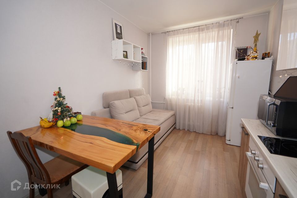 Продаётся 1-комнатная квартира, 40.3 м²