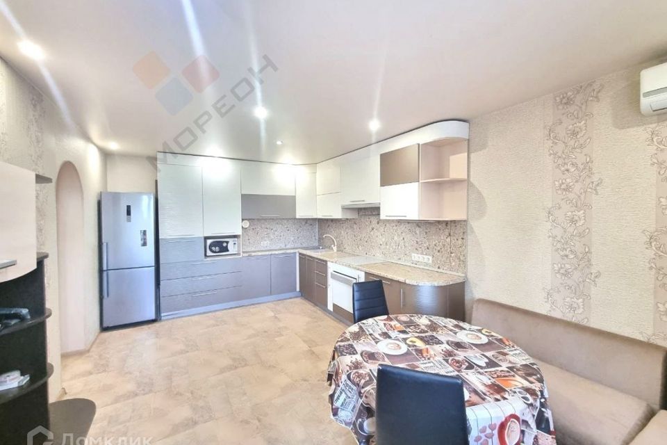 Продаётся 3-комнатная квартира, 79.4 м²