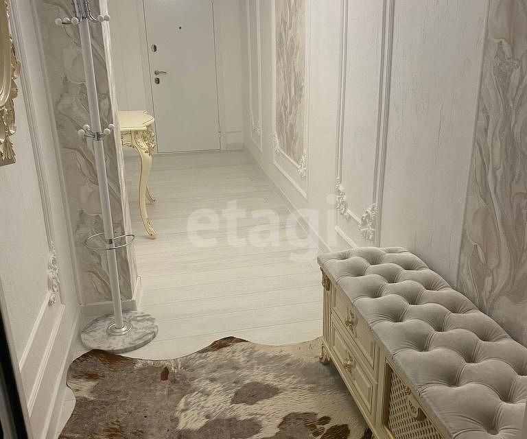 Продаётся 4-комнатная квартира, 150 м²