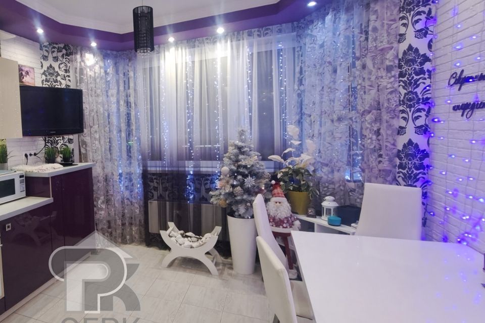 Продаётся 3-комнатная квартира, 77.6 м²