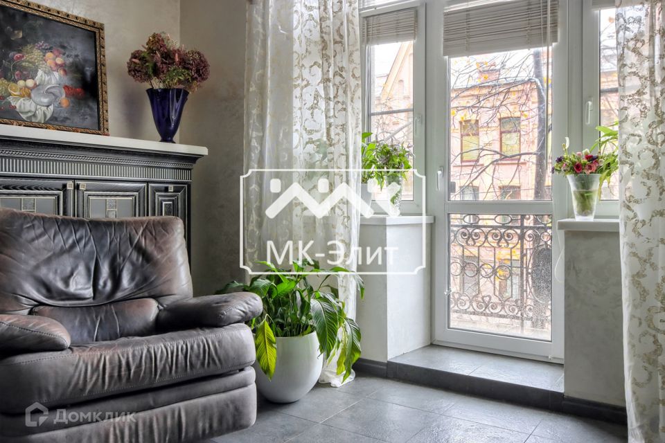 Продаётся 4-комнатная квартира, 160.1 м²