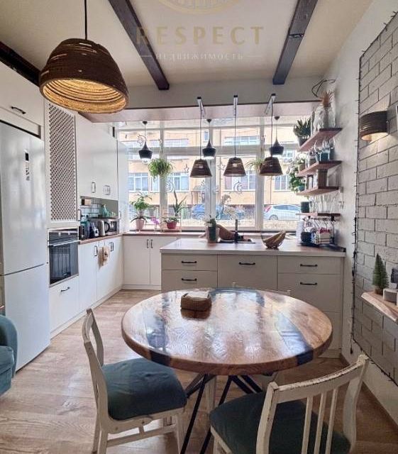 Продаётся 3-комнатная квартира, 67 м²