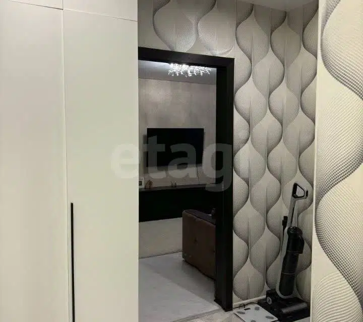 Продаётся 1-комнатная квартира, 37.7 м²