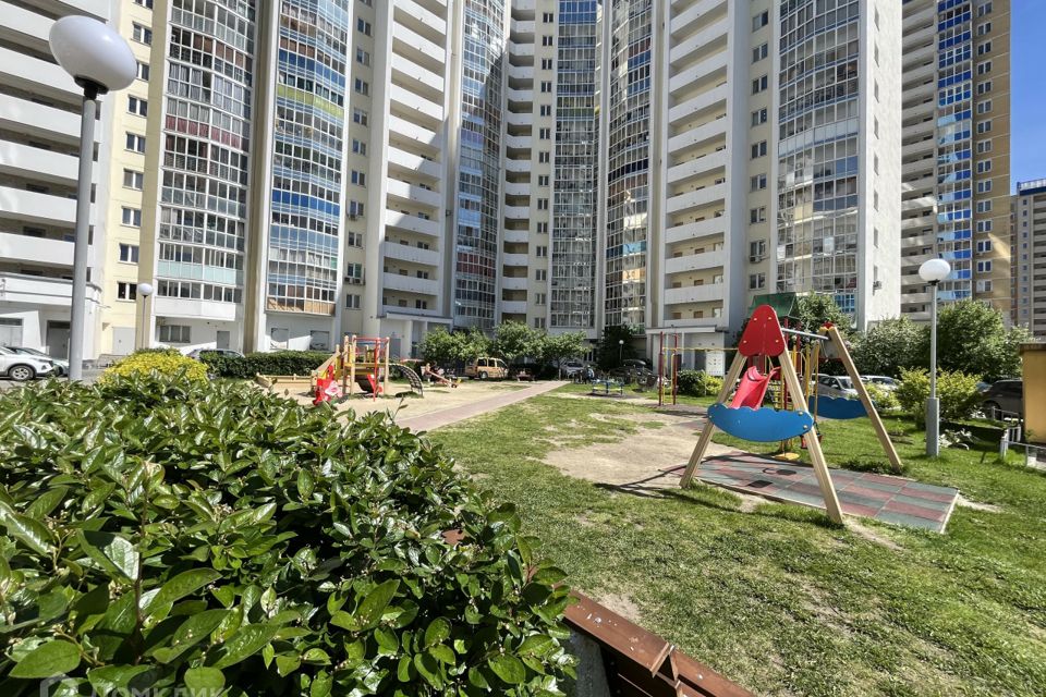 Продаётся 2-комнатная квартира, 62.3 м²