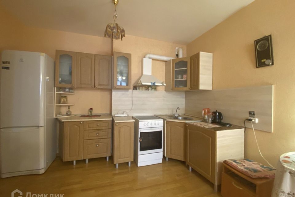 Продаётся 2-комнатная квартира, 59.8 м²