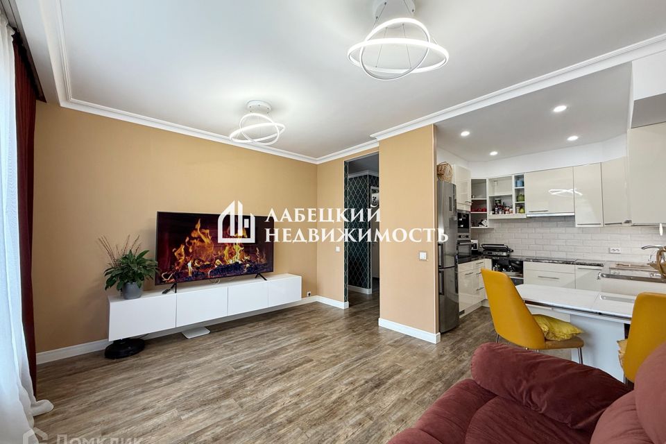Продаётся 2-комнатная квартира, 63.9 м²