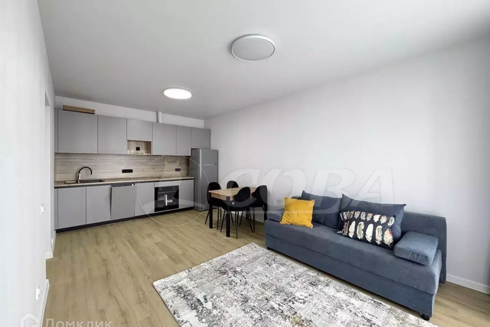 Сдаётся 2-комнатная квартира, 65 м²