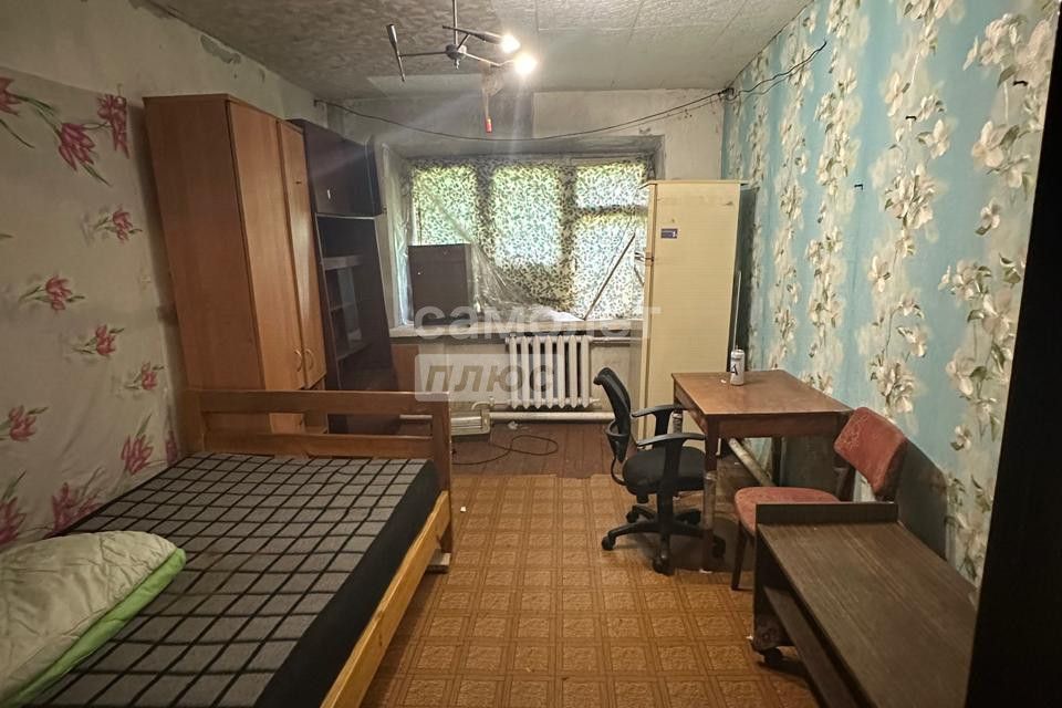 Продаётся комната в 5-комн. квартире, 12.6 м²