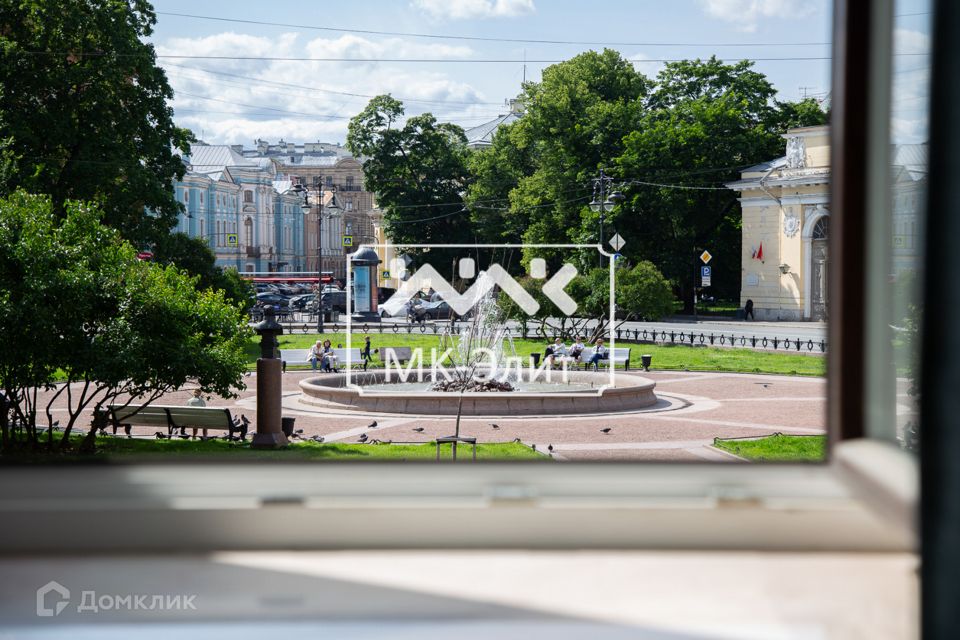 Продаётся 5-комнатная квартира, 256.2 м²
