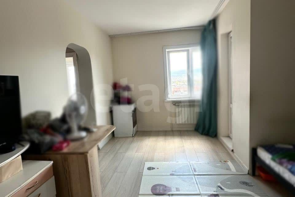 Продаётся 1-комнатная квартира, 37.4 м²