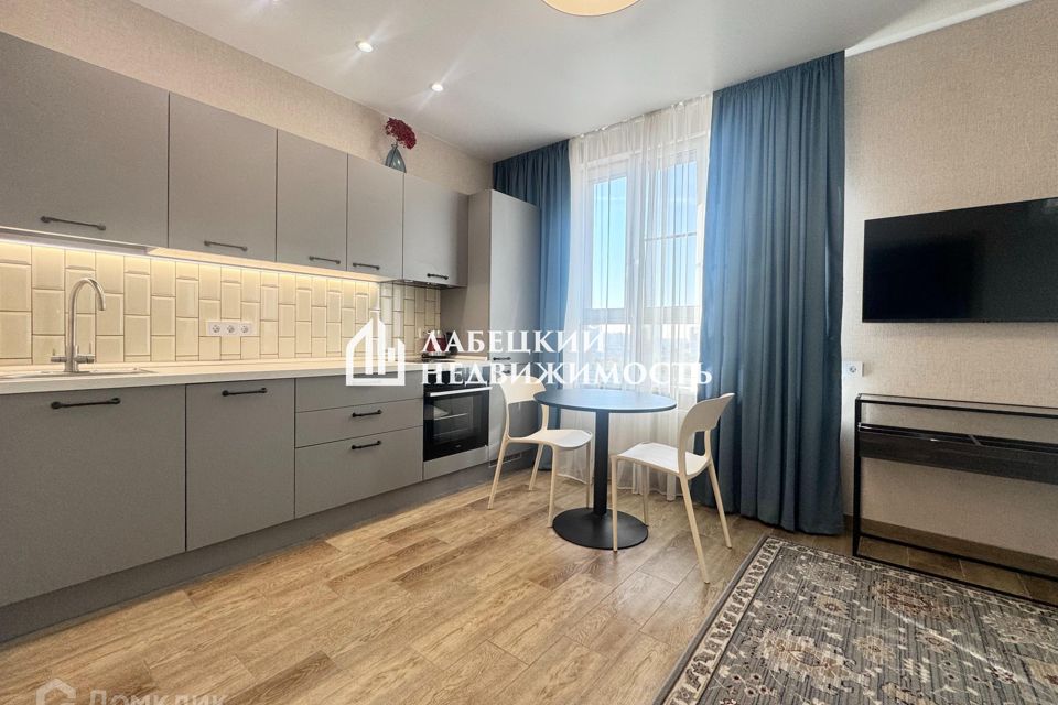 Продаётся 1-комнатная квартира, 38.6 м²