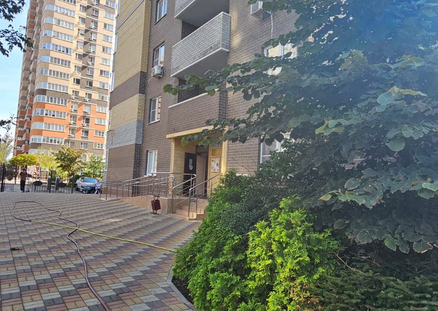 Продаётся 1-комнатная квартира, 43 м²