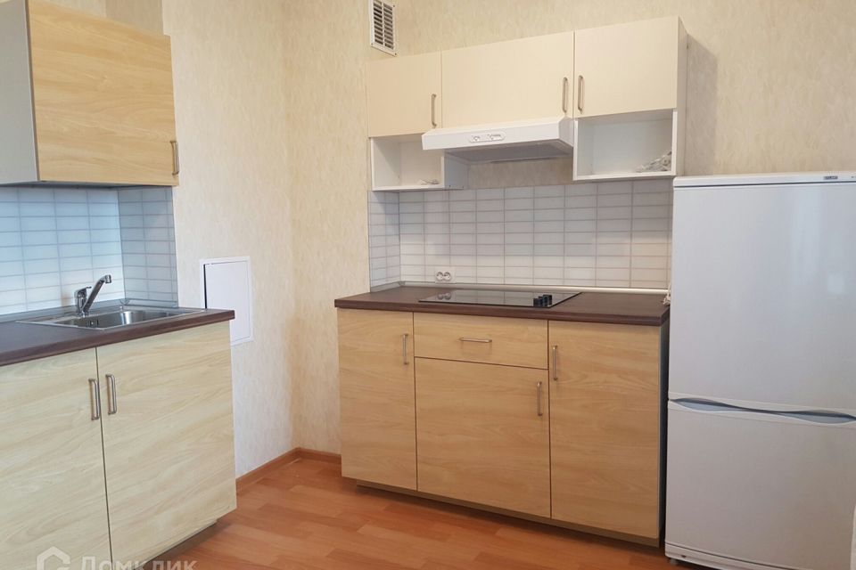 Сдаётся 1-комнатная квартира, 38 м²