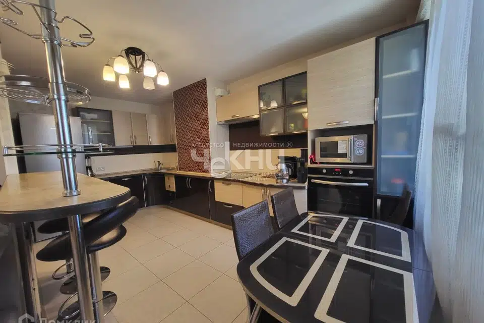 Продаётся 3-комнатная квартира, 74 м²