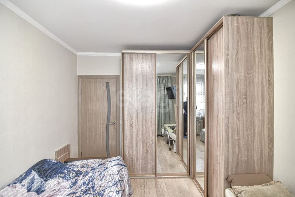 Продаётся 3-комнатная квартира, 57.6 м²
