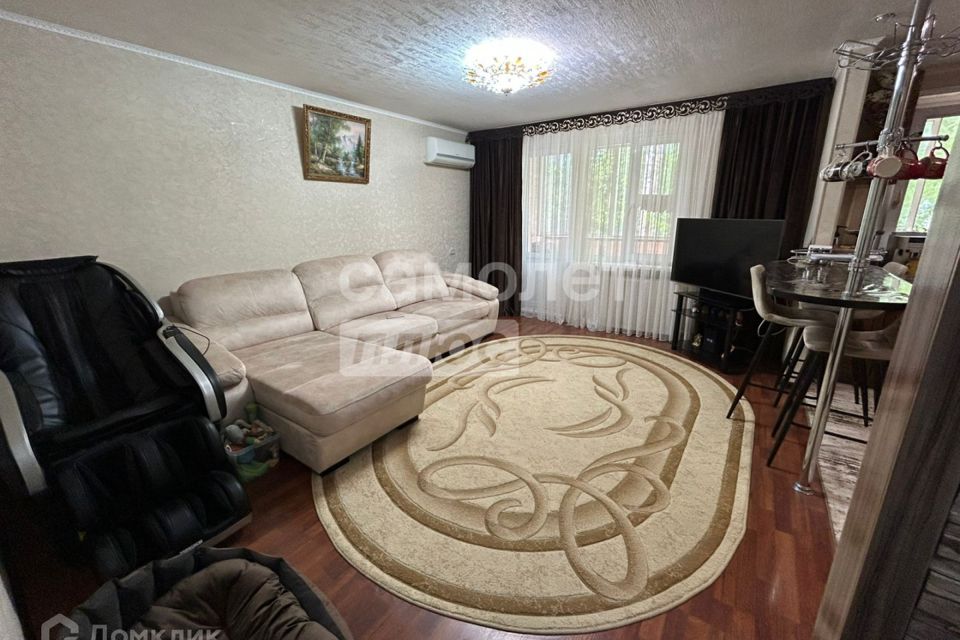 Продаётся 3-комнатная квартира, 58.5 м²
